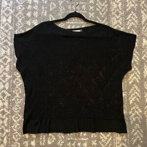 Jon & Anna brand Black Knit Blouse/vest with heart detail size 1X (K115)